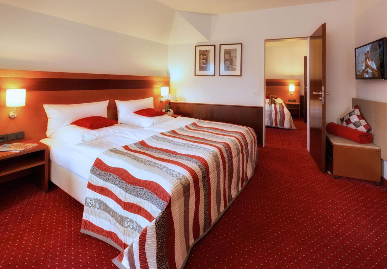 Hotel Am Rosenpark Aachen Exterior foto