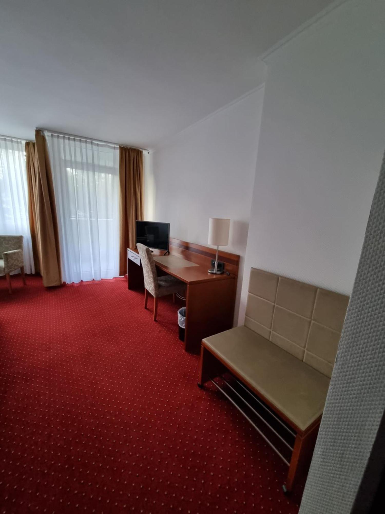 Hotel Am Rosenpark Aachen Exterior foto