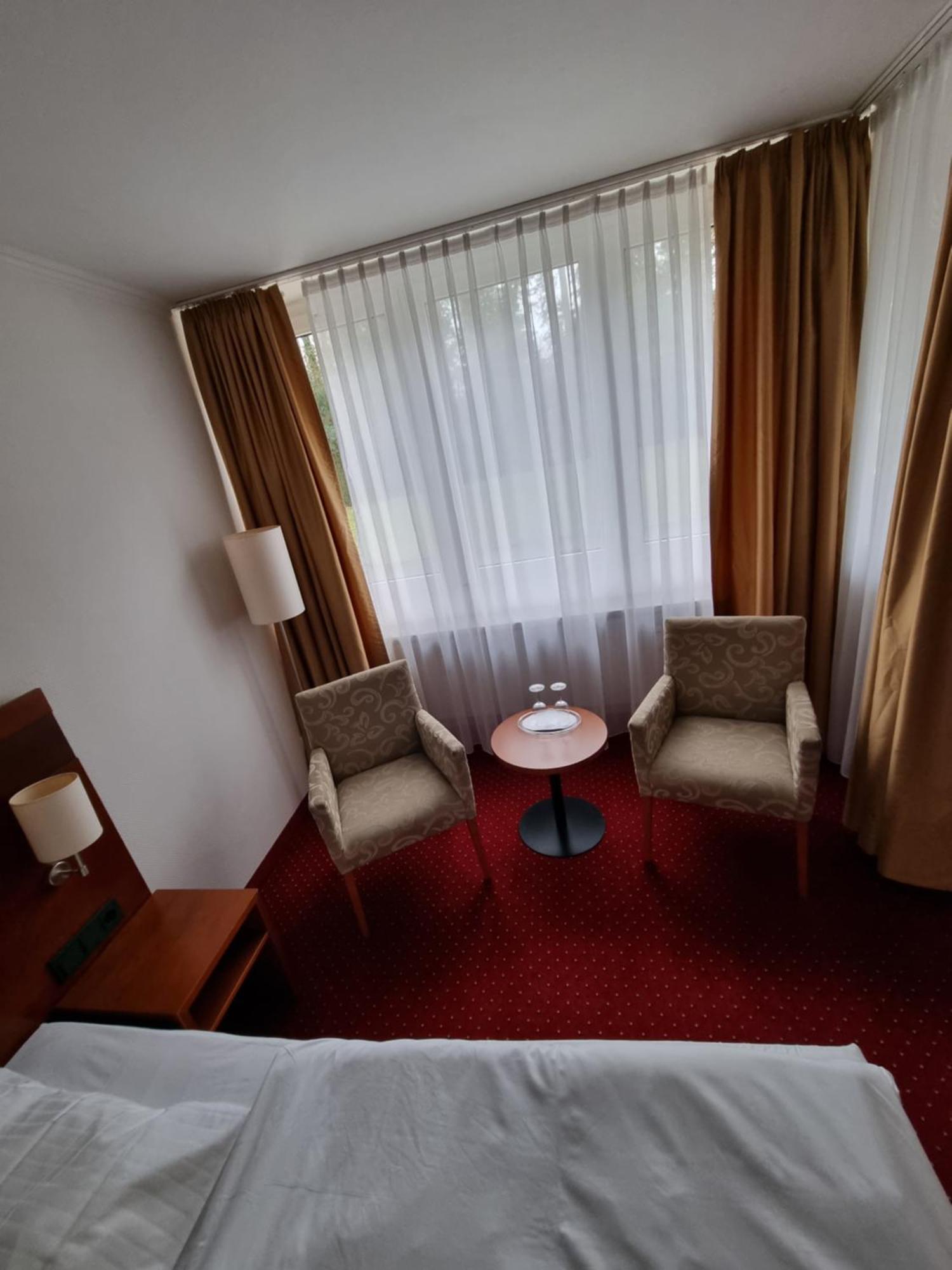 Hotel Am Rosenpark Aachen Exterior foto