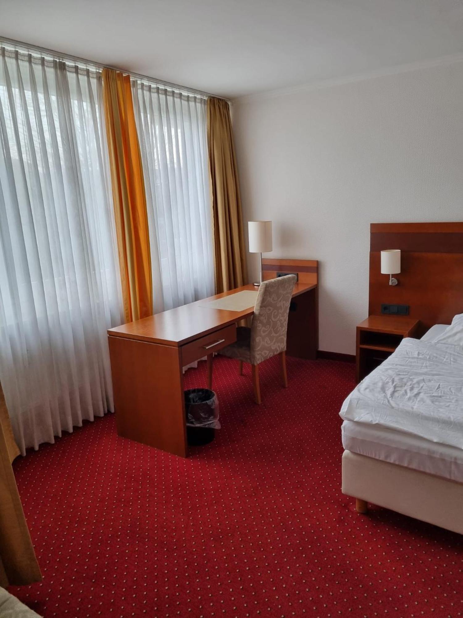 Hotel Am Rosenpark Aachen Exterior foto